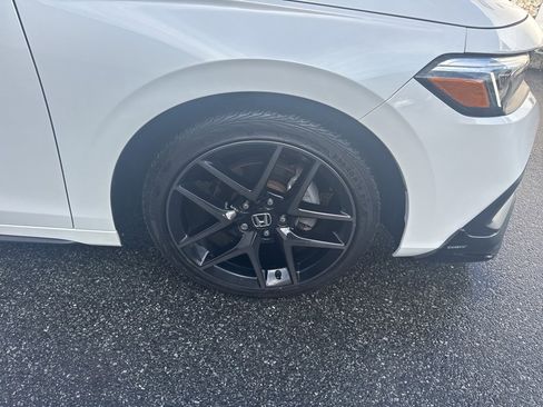 Used 2023 Honda Civic Sport Touring image 2