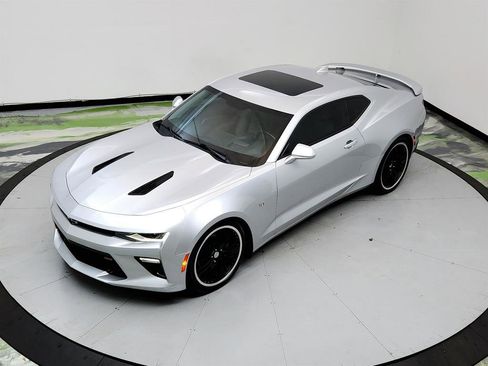 Used 2016 Chevrolet Camaro SS image 30