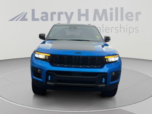Used 2023 Jeep Grand Cherokee Trailhawk w/ Luxury Tech Group III AWD/4WD image 8