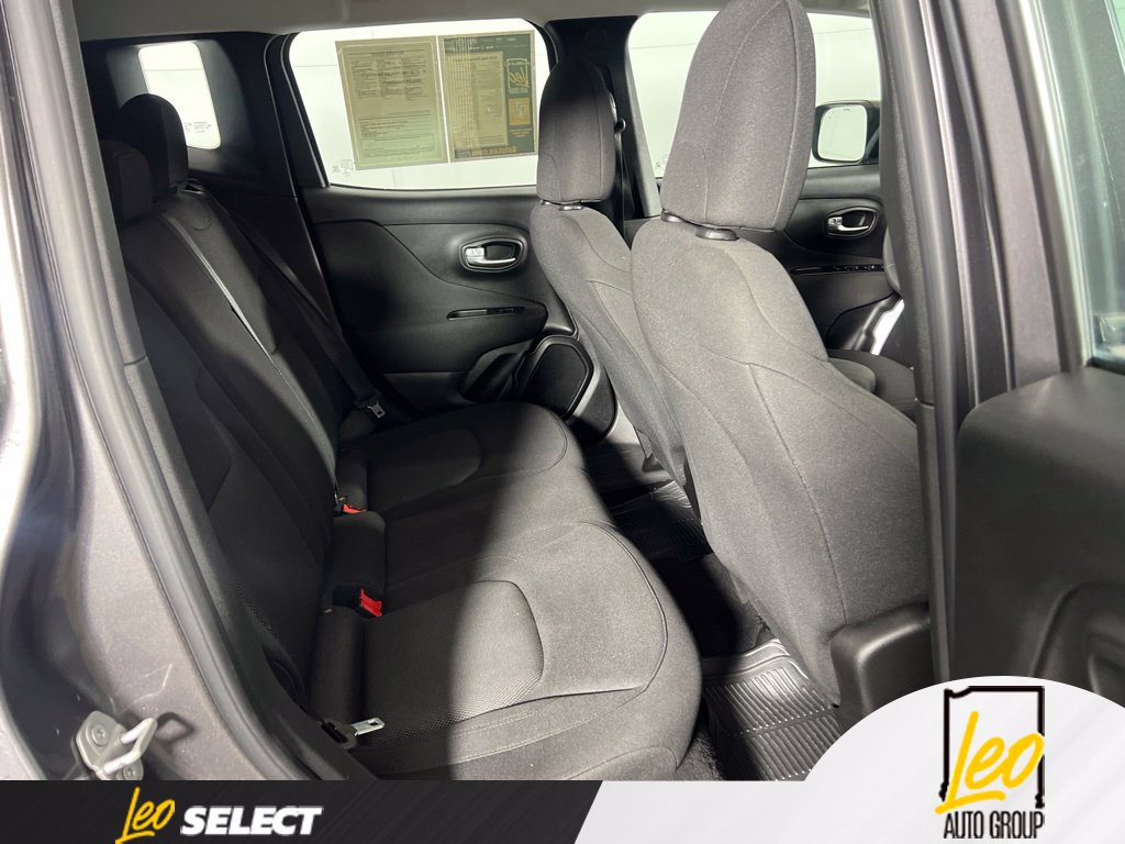 Used 2020 Jeep Renegade Sport w/ UConnect 7.0 Group AWD/4WD image 17