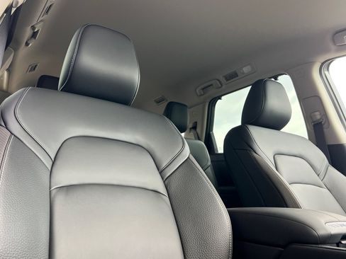 New 2025 Nissan Pathfinder SL w/ Lighting Package (N92) image 20