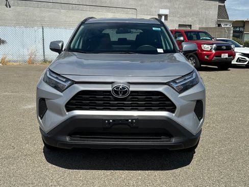 Used 2023 Toyota RAV4 XLE AWD/4WD image 8