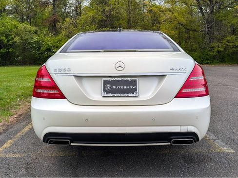 Used 2010 Mercedes-Benz S 550 4MATIC image 6