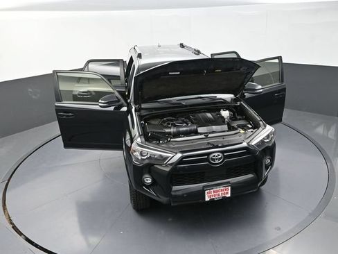 Used 2023 Toyota 4Runner SR5 Premium AWD/4WD image 39