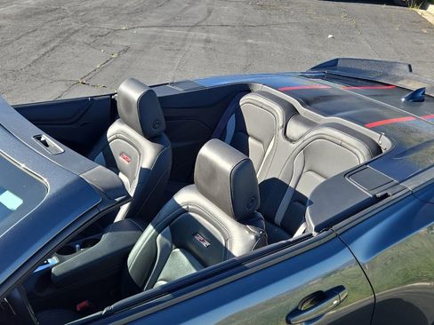 Used 2017 Chevrolet Camaro SS RWD image 11