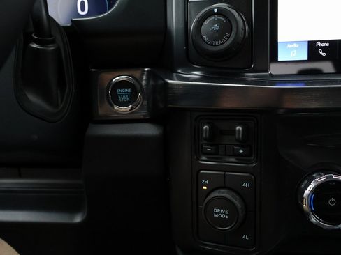 New 2025 Ford F250 Lariat w/ Lariat Ultimate Package image 38