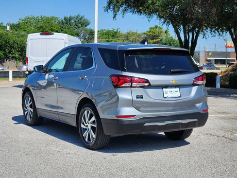 Used 2023 Chevrolet Equinox LT FWD image 4