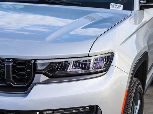 New 2026 Jeep Grand Cherokee Limited AWD/4WD image 5