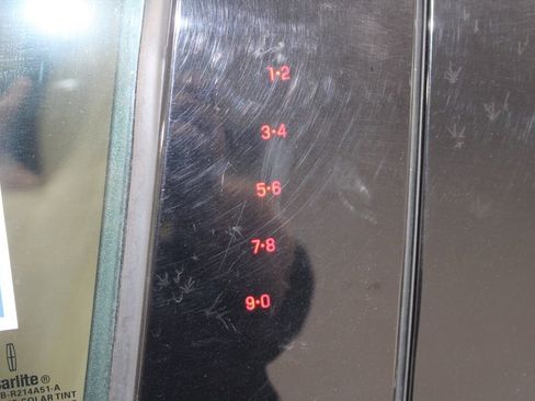 Used 2023 Lincoln Nautilus Reserve image 21