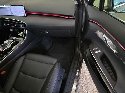 New 2026 Genesis GV70 2.5T image 9