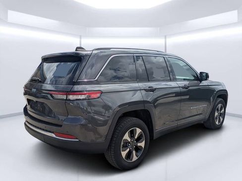 Used 2024 Jeep Grand Cherokee Limited 4xe image 3