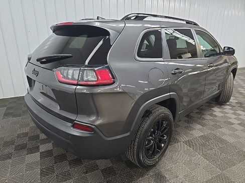 Used 2023 Jeep Cherokee Altitude Lux image 10
