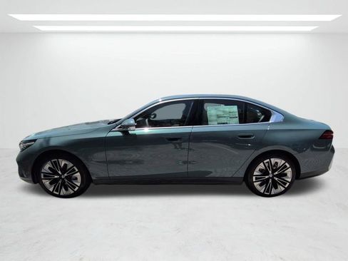 New 2026 BMW 530i w/ Premium Package RWD image 7
