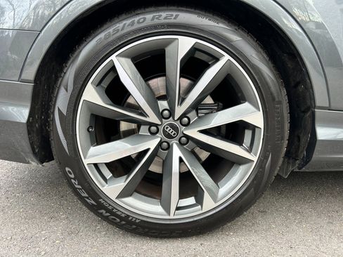 Used 2021 Audi SQ7 Premium Plus w/ Driver Assistance Package image 18