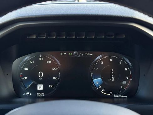 Used 2016 Volvo XC90 T6 Momentum w/ Momentum Plus Package image 10