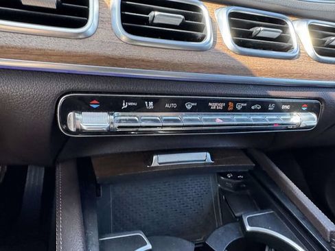 Used 2020 Mercedes-Benz GLE 450 4MATIC image 34