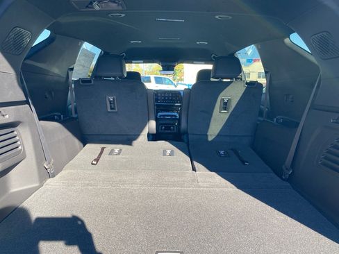 New 2026 Chevrolet Traverse LT w/ Midnight/Sport Edition image 16