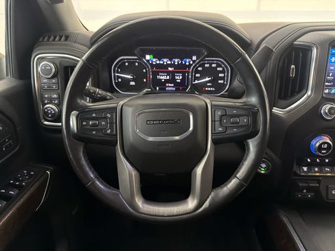 Used 2020 GMC Sierra 3500 Denali w/ Denali Ultimate Package AWD/4WD image 17