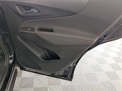 Certified 2023 Chevrolet Equinox RS w/ RS Leather Package image 34