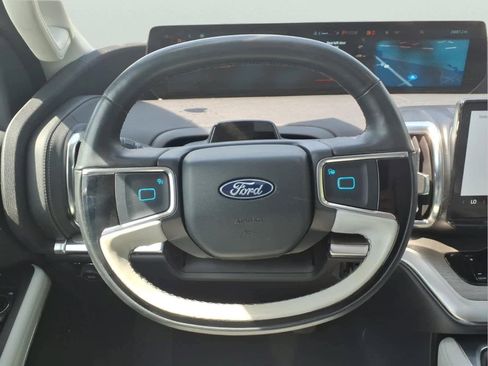 Used 2025 Ford Expedition Max Platinum w/ Driver's Package AWD/4WD image 20