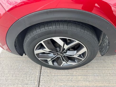 Used 2020 Kia Sportage EX FWD image 1