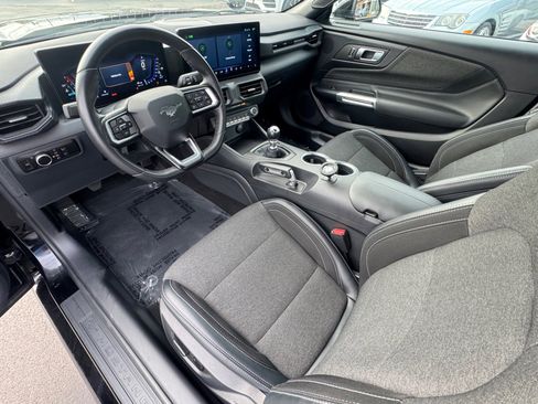 Used 2024 Ford Mustang GT w/ GT Performance Package image 4