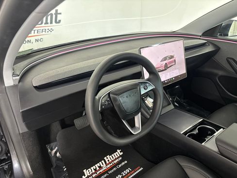Used 2025 Tesla Model 3 Long Range RWD image 10