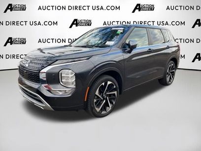 Used 2024 Mitsubishi Outlander SE