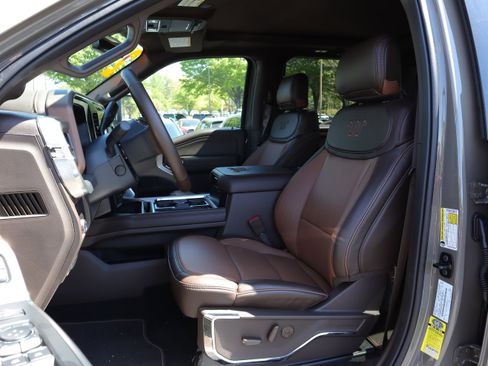 Used 2026 Ford F450 King Ranch w/ Chrome Package AWD/4WD image 10