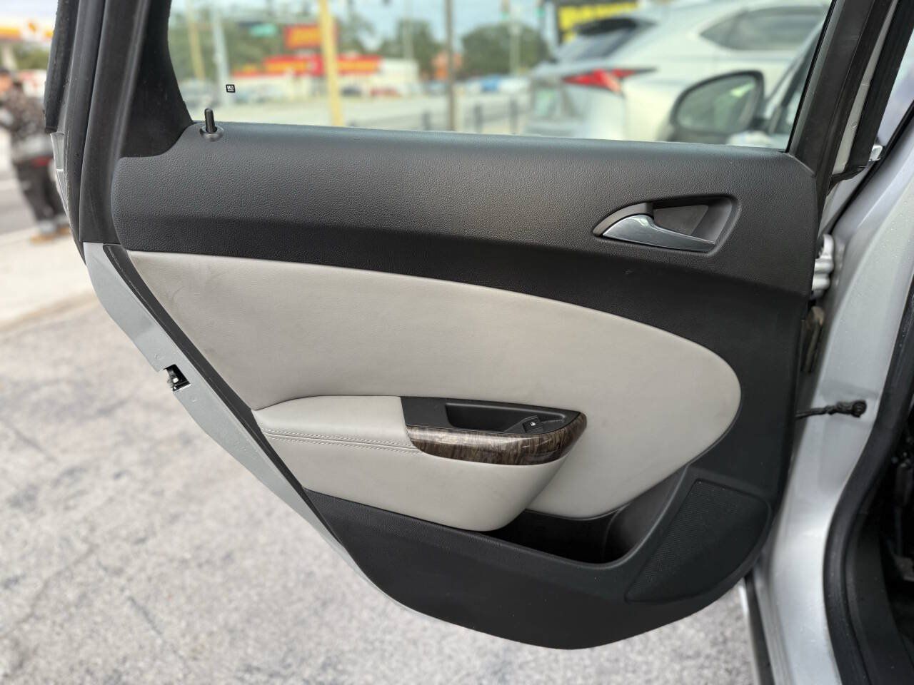 Used 2012 Buick Verano FWD image 18