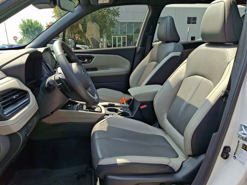 Certified 2025 Subaru Forester Limited AWD/4WD image 13