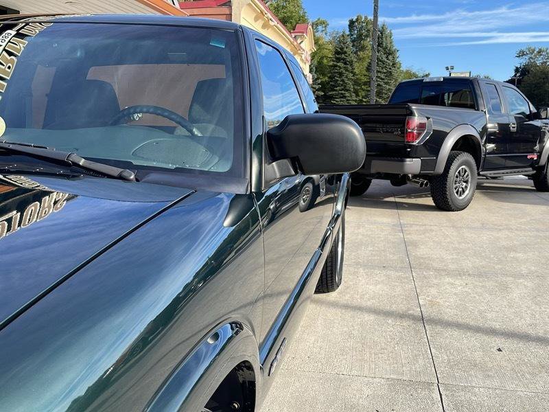 Used 2001 Chevrolet S10 Pickup LS w/ Preferred Equipment Group RWD image 3