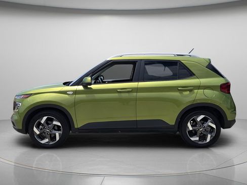 Certified 2023 Hyundai Venue SEL w/ Cargo Package FWD image 3
