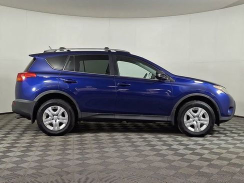 Used 2015 Toyota RAV4 LE image 10