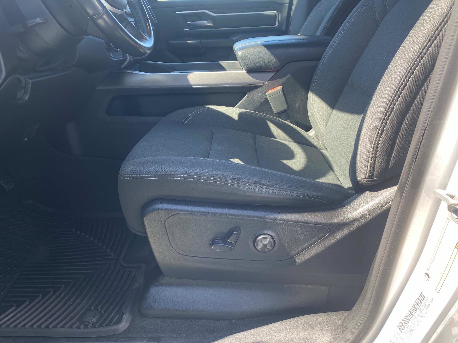 Used 2020 RAM 1500 Big Horn RWD image 17