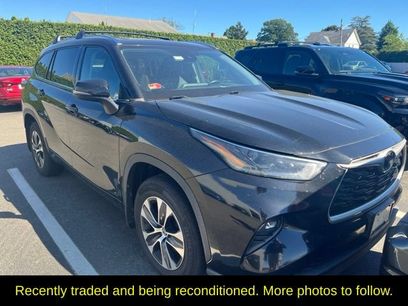 Used 2021 Toyota Highlander XLE