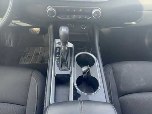 Used 2023 Nissan Altima 2.5 SV image 13