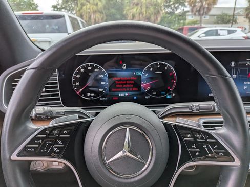 Used 2025 Mercedes-Benz GLE 450 4MATIC image 28