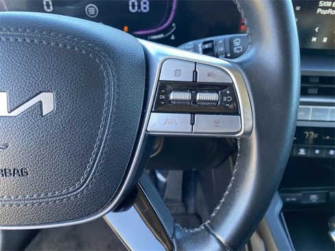 Used 2024 Kia Telluride LX image 40