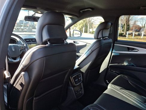 Used 2016 Lincoln MKX Premiere image 21