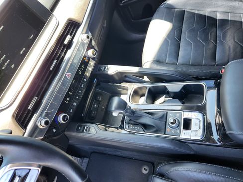 Used 2022 Kia Telluride SX w/ SX Prestige Package AWD/4WD image 19