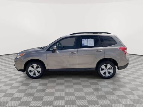 Used 2016 Subaru Forester 2.5i Premium w/ All-Weather Package AWD/4WD image 12