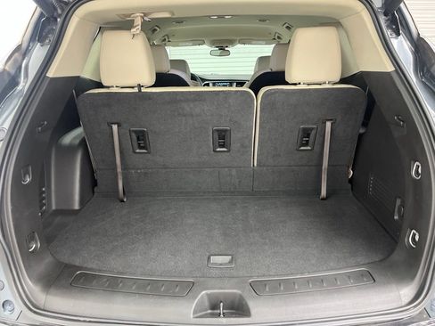 Used 2019 Buick Enclave Essence FWD image 20