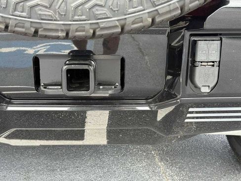 New 2026 GMC Hummer EV 2X image 28