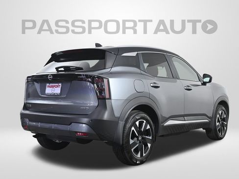 Used 2025 Nissan Kicks SV w/ SV Premium Package image 10