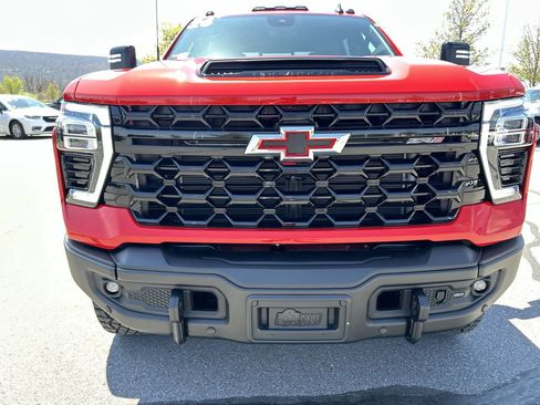 Used 2026 Chevrolet Silverado 2500 ZR2 w/ ZR2 Bison Edition AWD/4WD image 18
