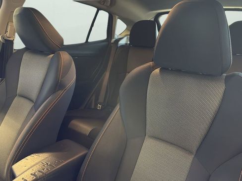 Used 2021 Subaru Crosstrek 2.0i Premium w/ Moonroof Package image 10