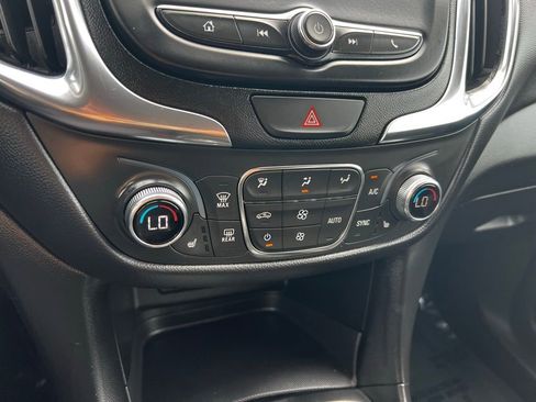 Used 2021 Chevrolet Equinox LT image 67