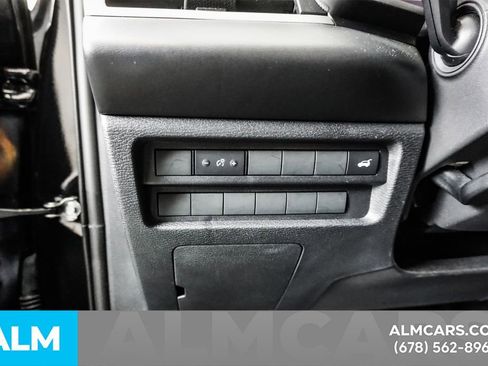 Used 2025 Mitsubishi Outlander SE FWD image 35