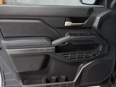 Certified 2025 Toyota Tacoma TRD Sport AWD/4WD image 31